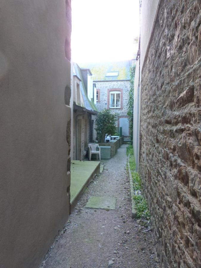 Vila Quai Vauban Saint-Vaast-la-Hougue Exteriér fotografie